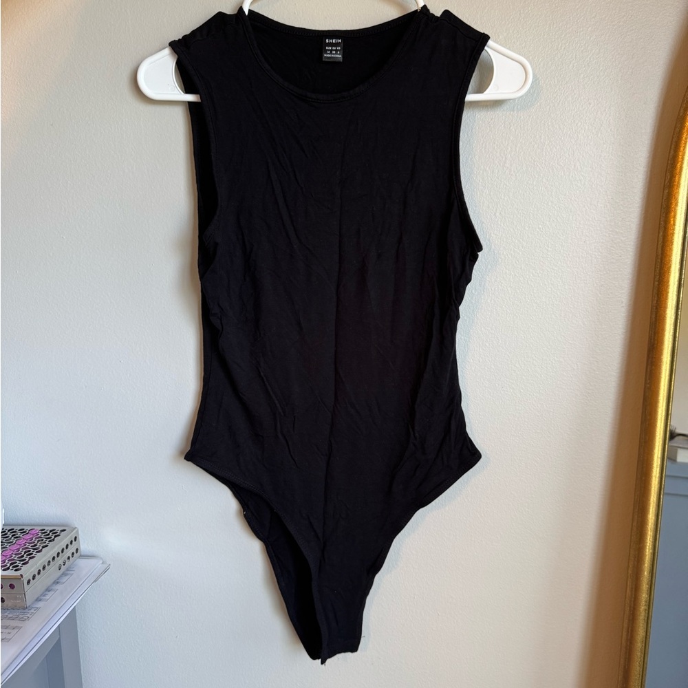 SHEIN Sleeveless Bodysuit
